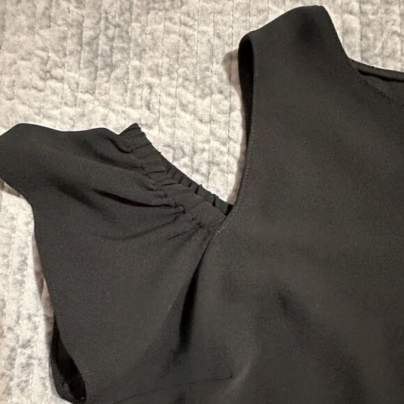 Amanda Uprichard Black Cold Shoulder
Women's Size Small Blouse - Picture 11 of 15
